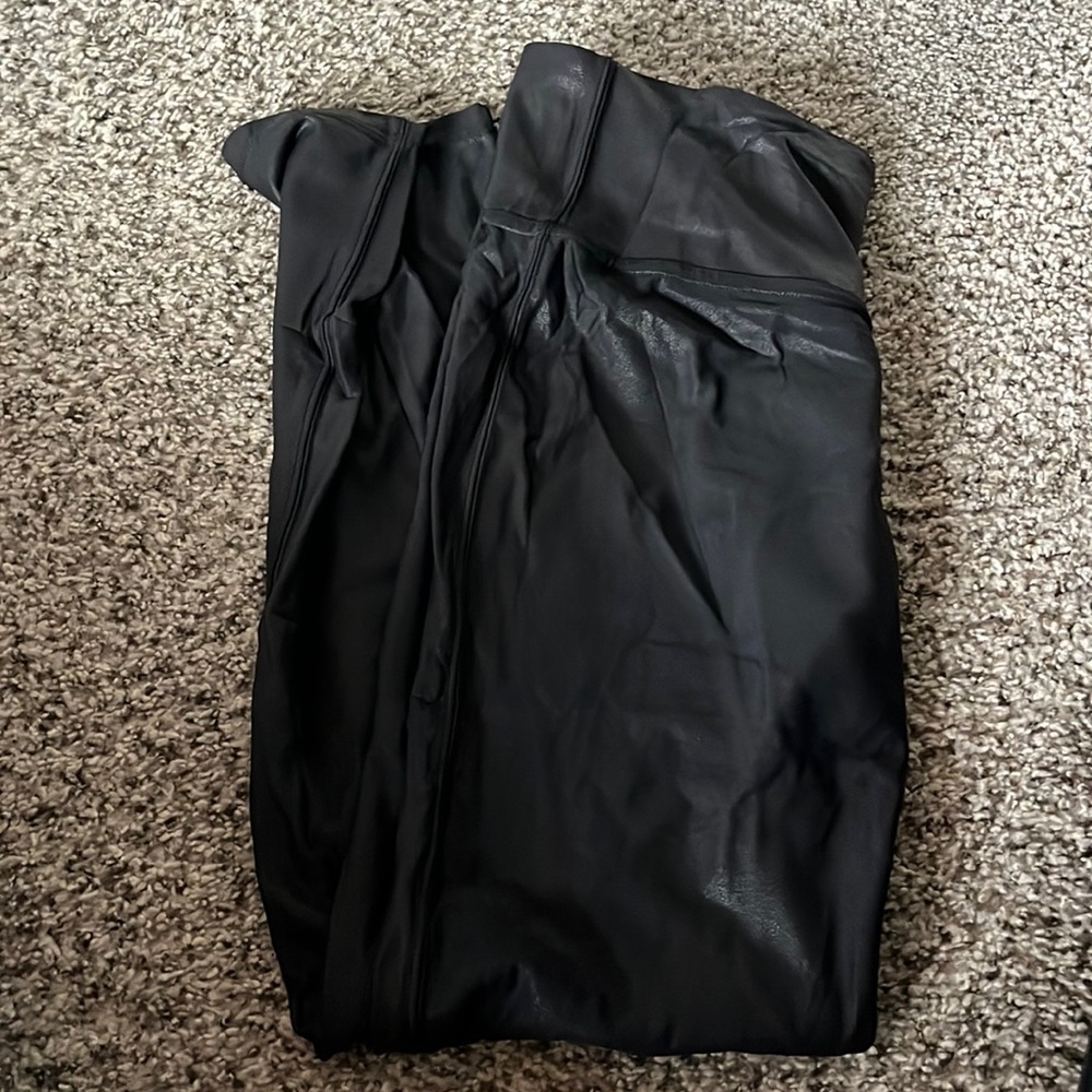 Black leggings